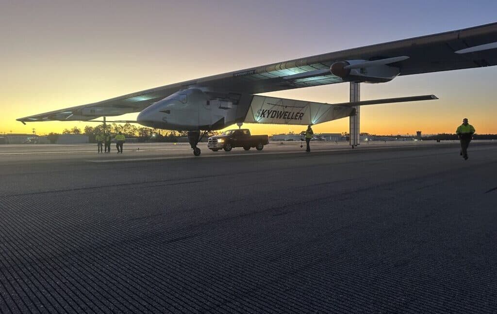 Solar Drone with 747-Sized Wingspan Sets Flight Record Then Crashes