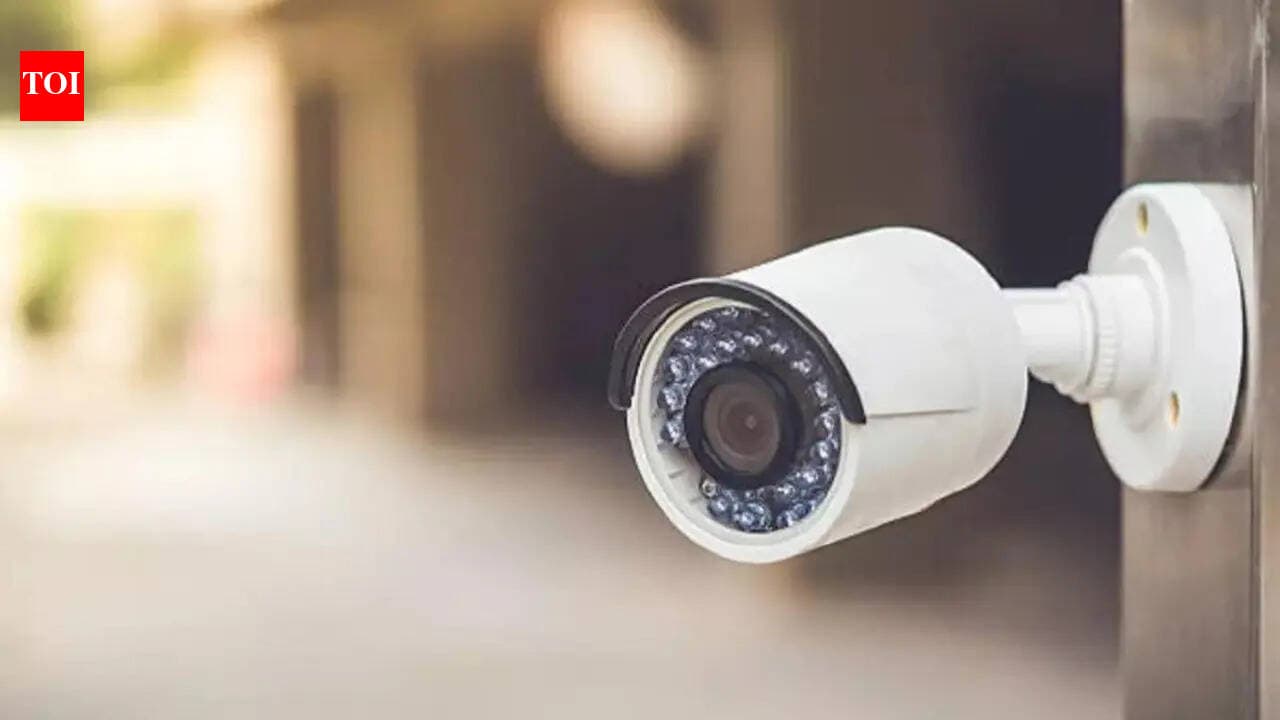 AI-Powered Home Security Cameras Spark Confusion with Inaccurate Descriptions