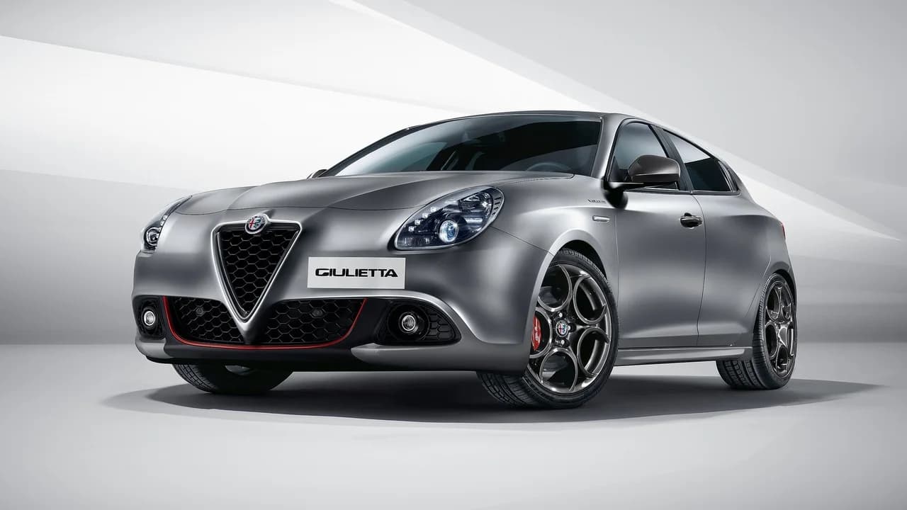 Alfa Romeo Giulietta Returns with Electrified Powertrain and Redesign