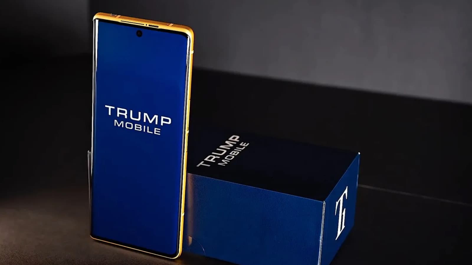 Altın Kaplama Trump Telefonunun Bu Hafta Sevkiyata Başlayacağı Bildirildi