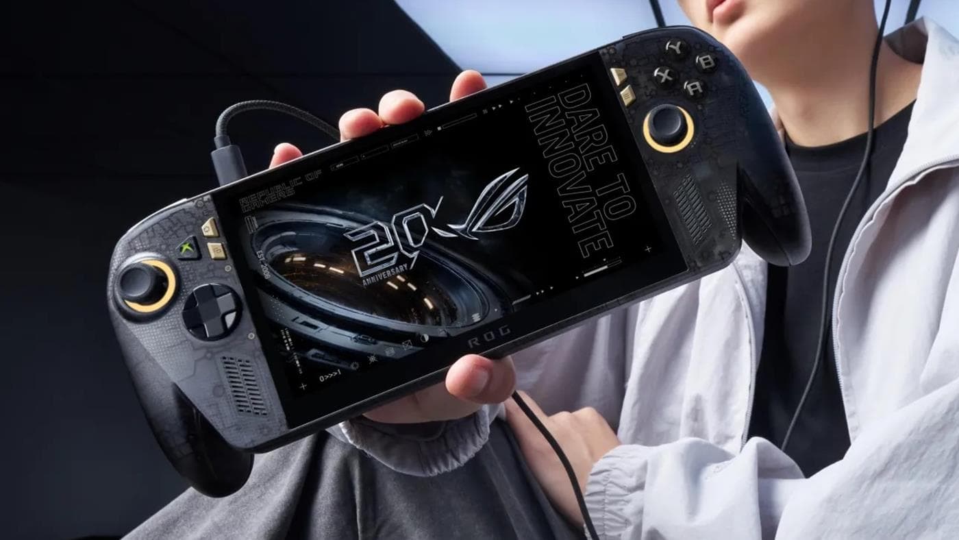 ASUS ROG Ally X20 Tanıtıldı: Yarı Saydam Tasarım, Ryzen Z2 Extreme ve 7.4 İnç OLED Ekran