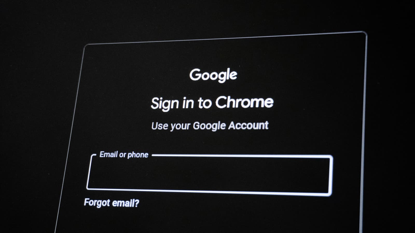 Chrome Downloads 4GB AI File Without User Consent, Researcher Claims