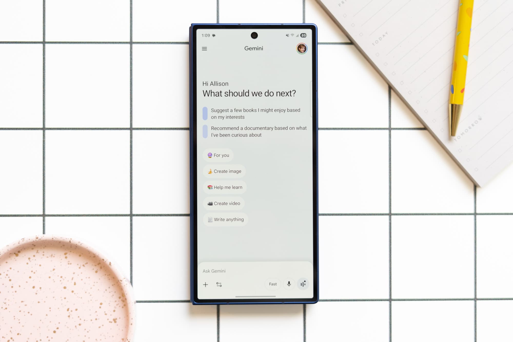 Google'ın Gemini asistanı, Windows 11'deki Copilot benzeri yaygın entegrasyonla kullanıcıları rahatsız ediyor