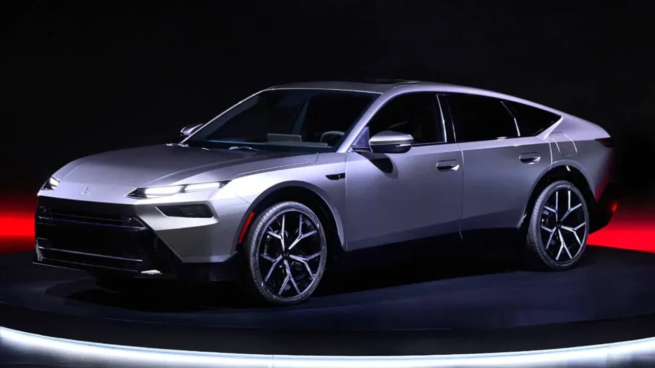 Honda, Elektrikli Araç Planlarını Rafa Kaldırdı: Hibrit Stratejisi Öne Çıkıyor