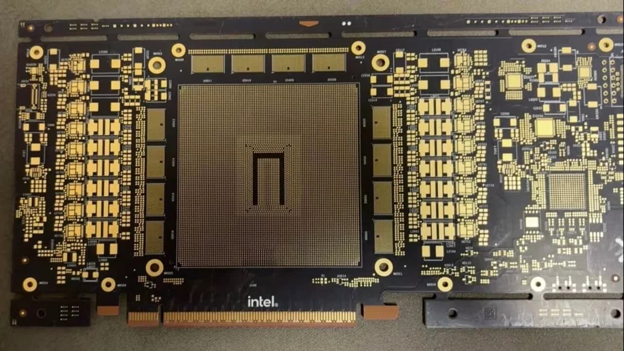 Intel'in Yapay Zeka Çıkarımına Odaklanan Crescent Island GPU'su Görüntülendi: 160GB Bellek ve Xe3P Mimarisi