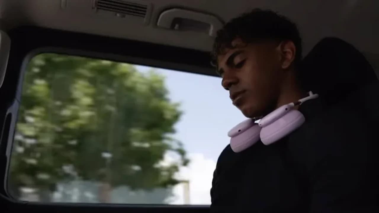 Lamine Yamal, Beats'in Yeni Kulaklık Modelini Sosyal Medyada Tanıttı