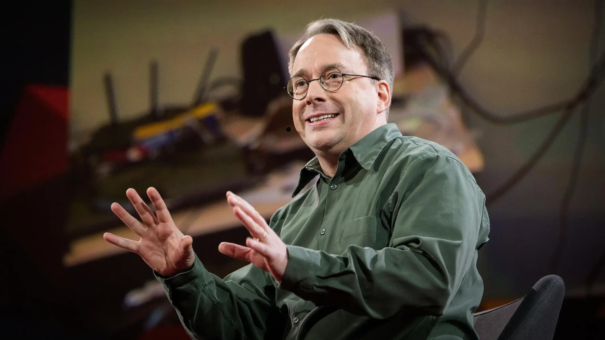 Linus Torvalds'tan Yapay Zeka Değerlendirmesi: Devrim Değil, Güvenlik Riski