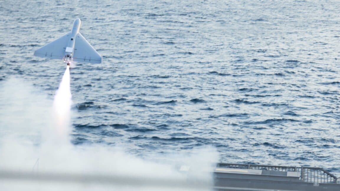 Musk: ABD askeri intihar drone'ları SpaceX kurallarını ihlal ederek Starlink kullandı