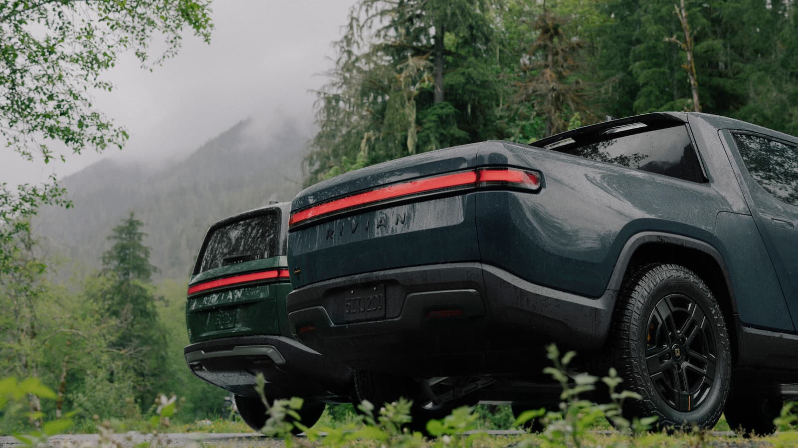 Rivian, yapay zeka destekli sesli asistanını tüm araçlarına sunuyor