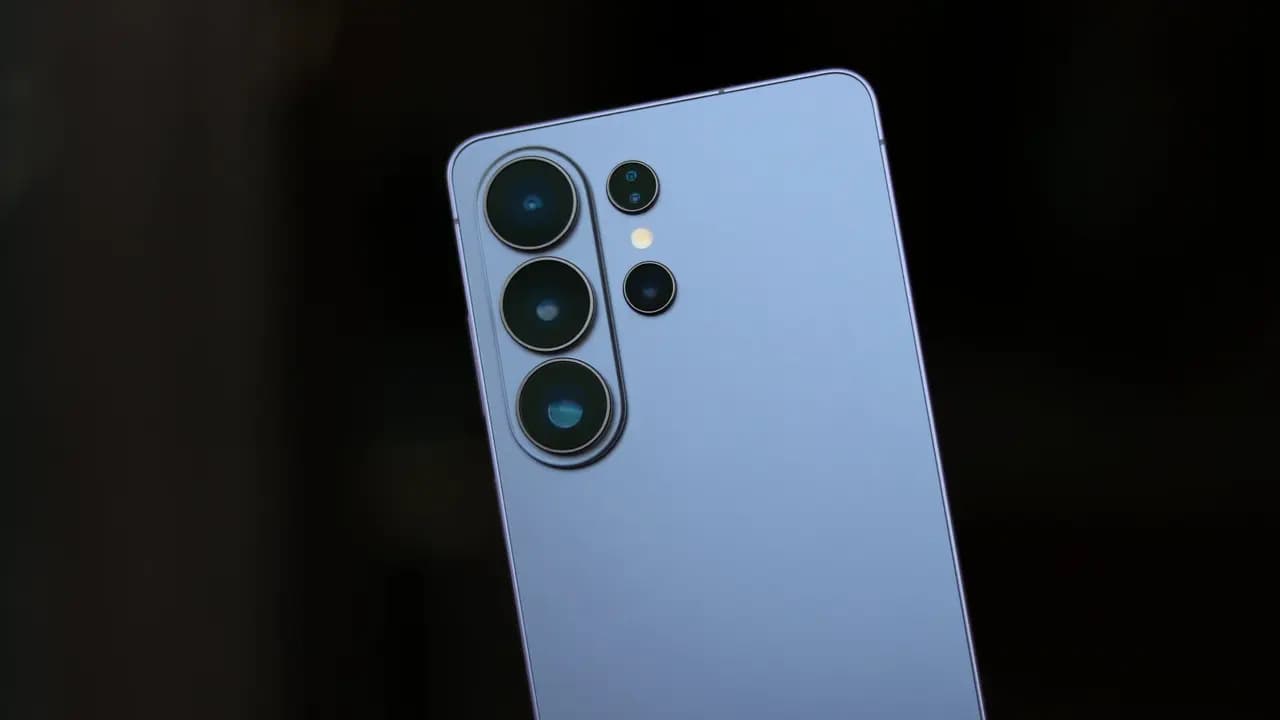 Samsung Exynos 2700 İşlemcisinde Köklü Tasarım Değişikliği: Galaxy S27'ye Güç Verecek