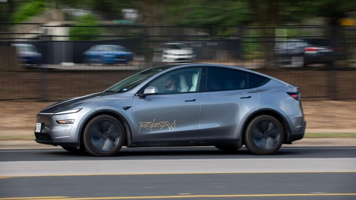 Tesla lags far behind Waymo in robotaxi race, Texas records show
