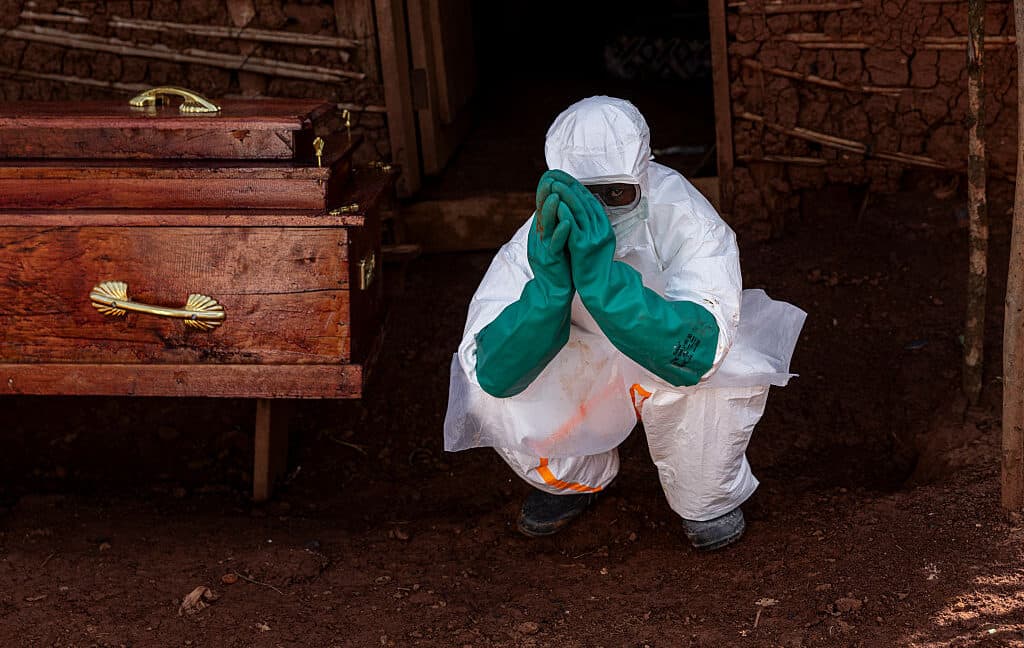 Trump yönetimi Ebola araştırma ağının fonunu kesti, salgınla mücadele zora girdi